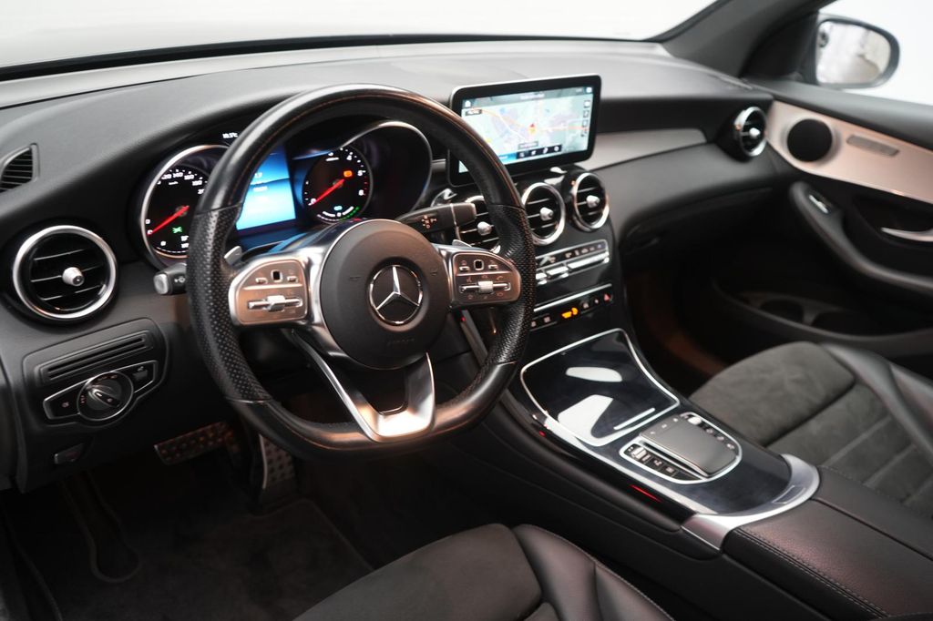 Mercedes-Benz GLC 300 2022