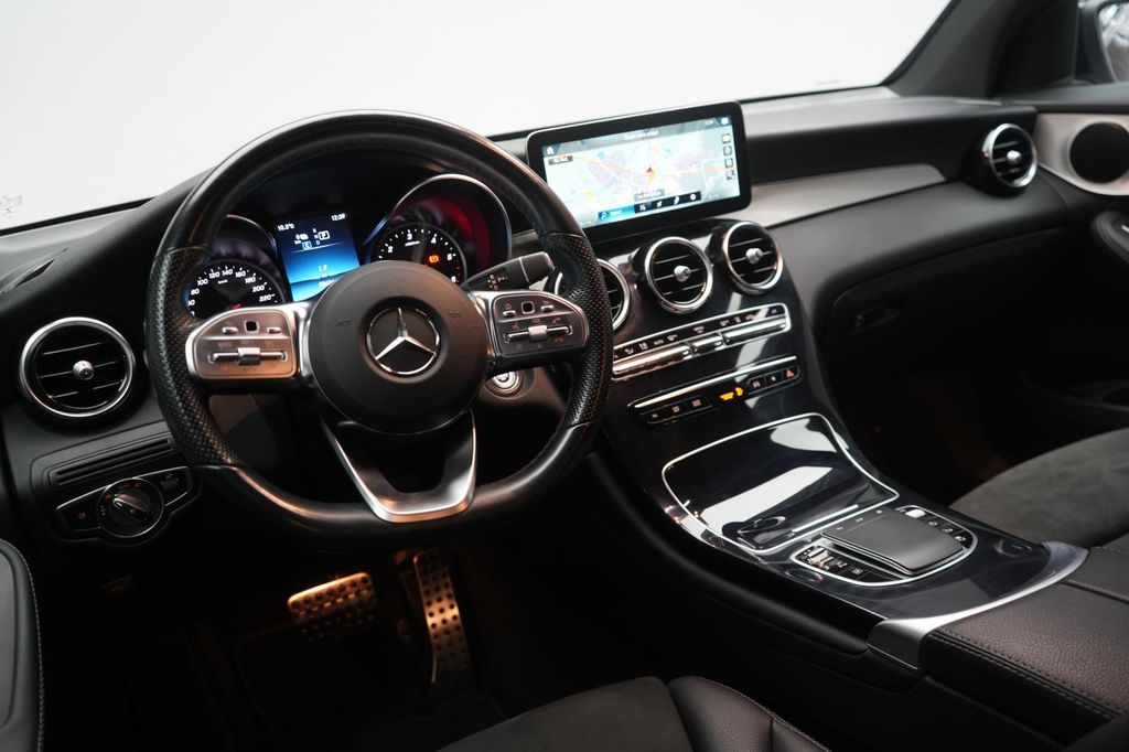 Mercedes-Benz GLC 300 2022