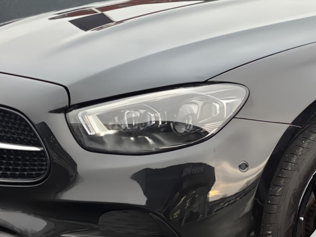Mercedes-Benz E 300 2022