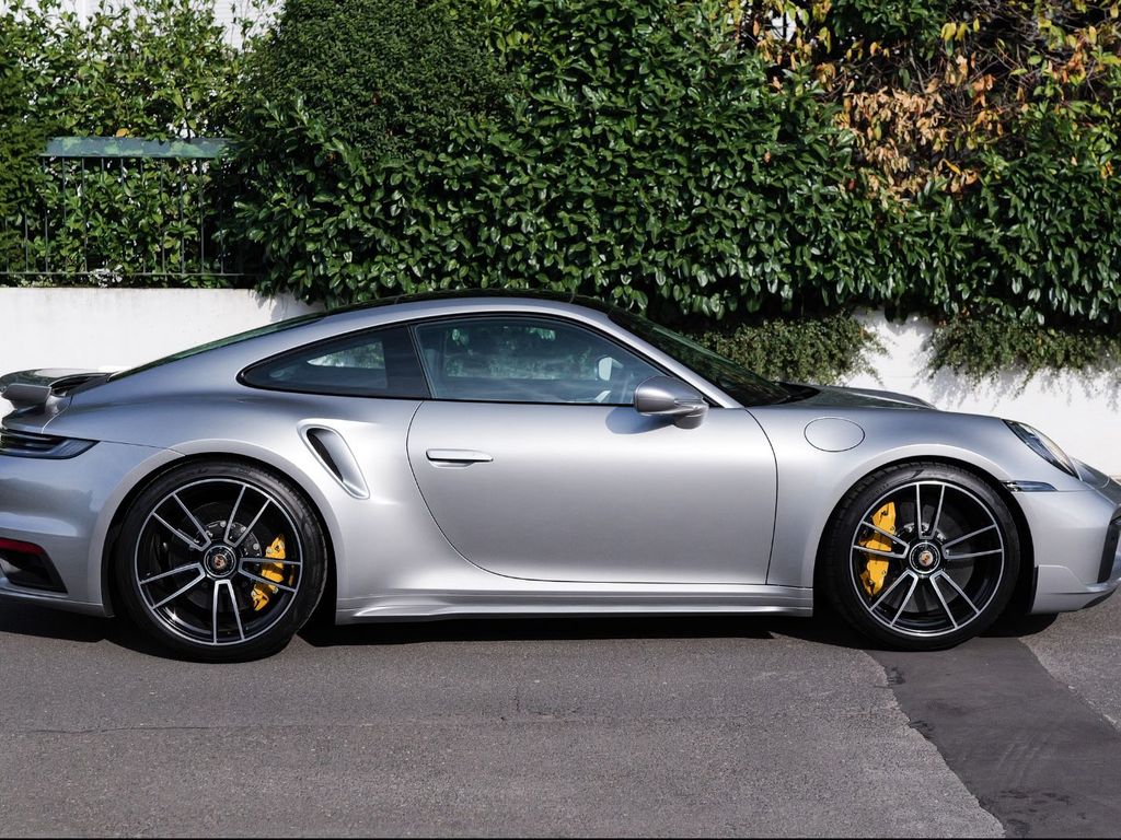 Porsche 992 2024