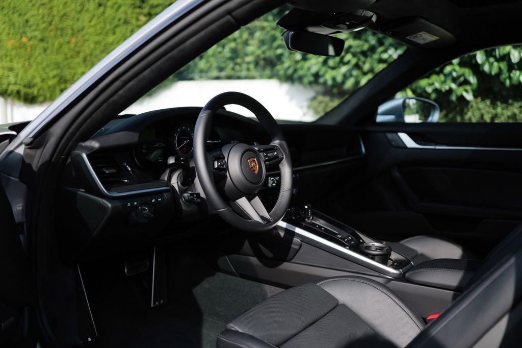 Porsche 992 2024