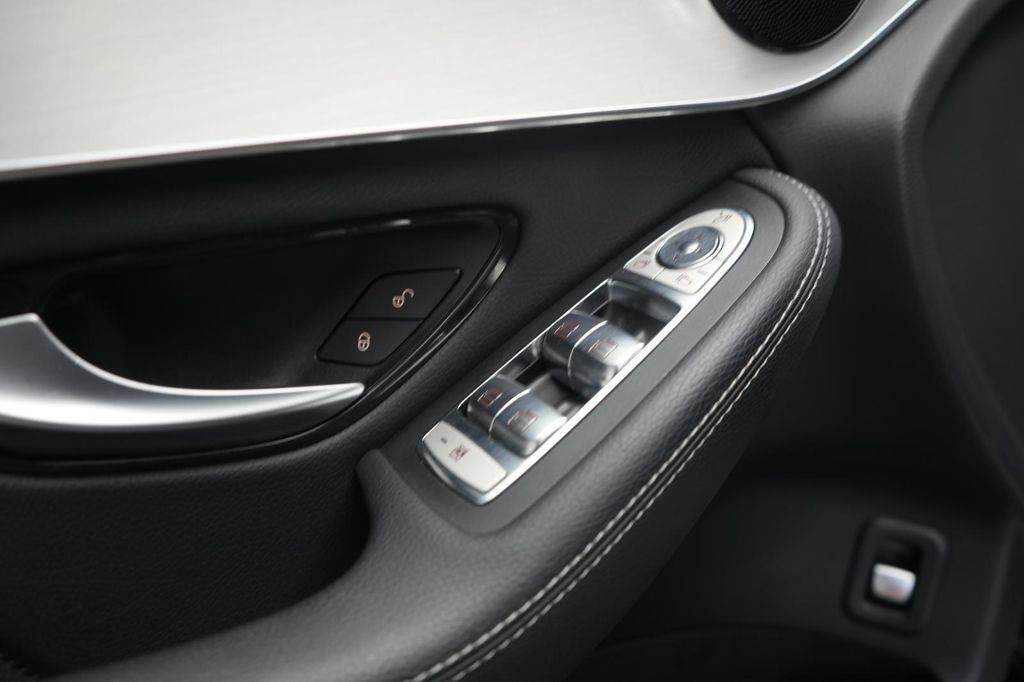 Mercedes-Benz GLC 300 2022