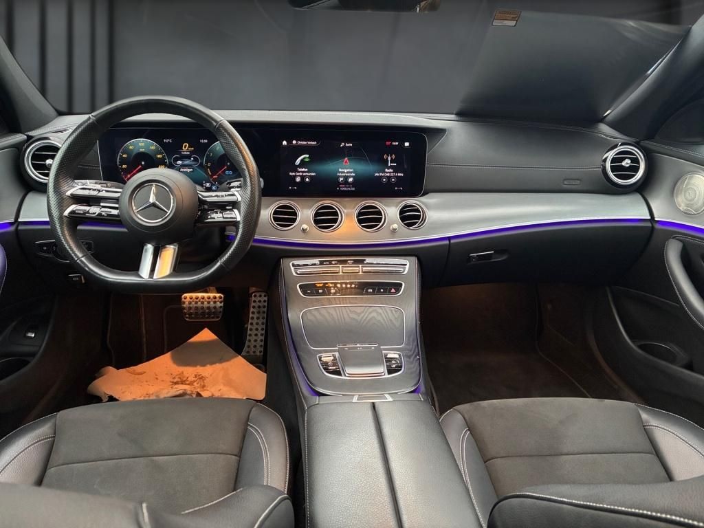Mercedes-Benz E 300 2022
