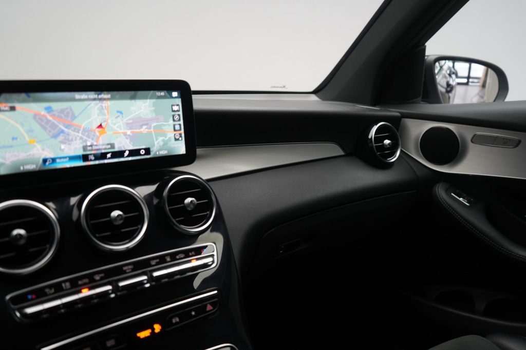 Mercedes-Benz GLC 300 2022