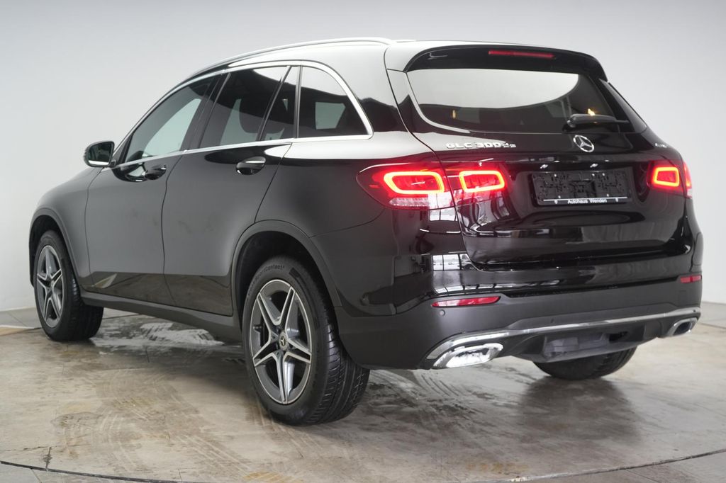 Mercedes-Benz GLC 300 2022