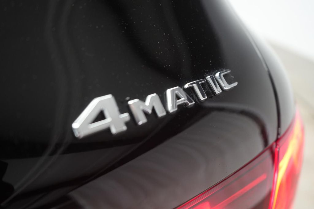 Mercedes-Benz GLC 300 2022