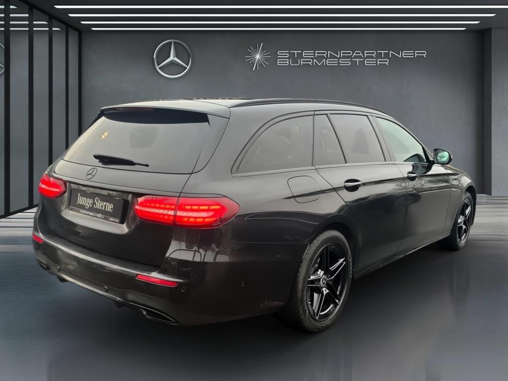 Mercedes-Benz E 300 2022