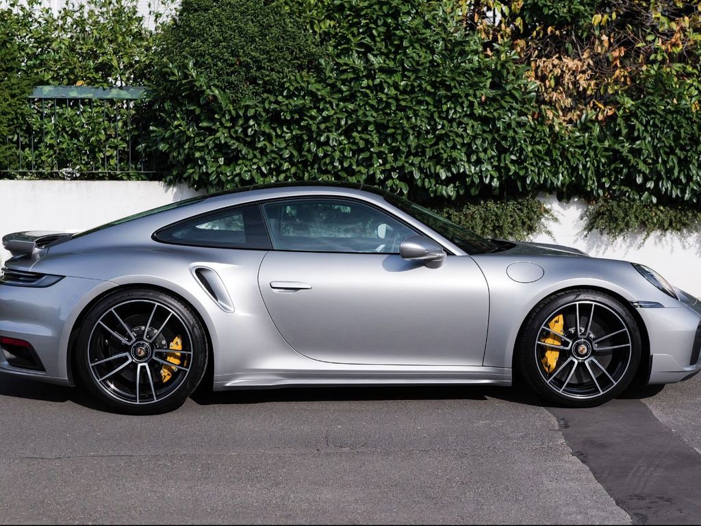 Porsche 992 2024