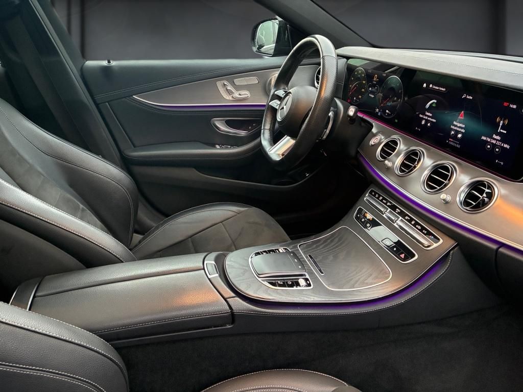 Mercedes-Benz E 300 2022