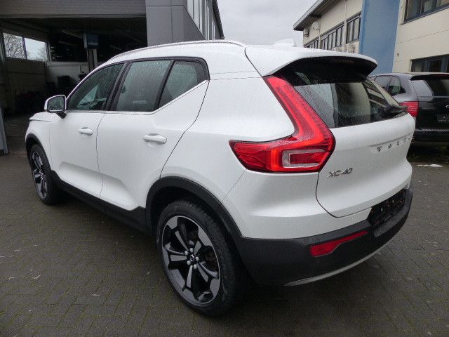 Volvo XC40 2021