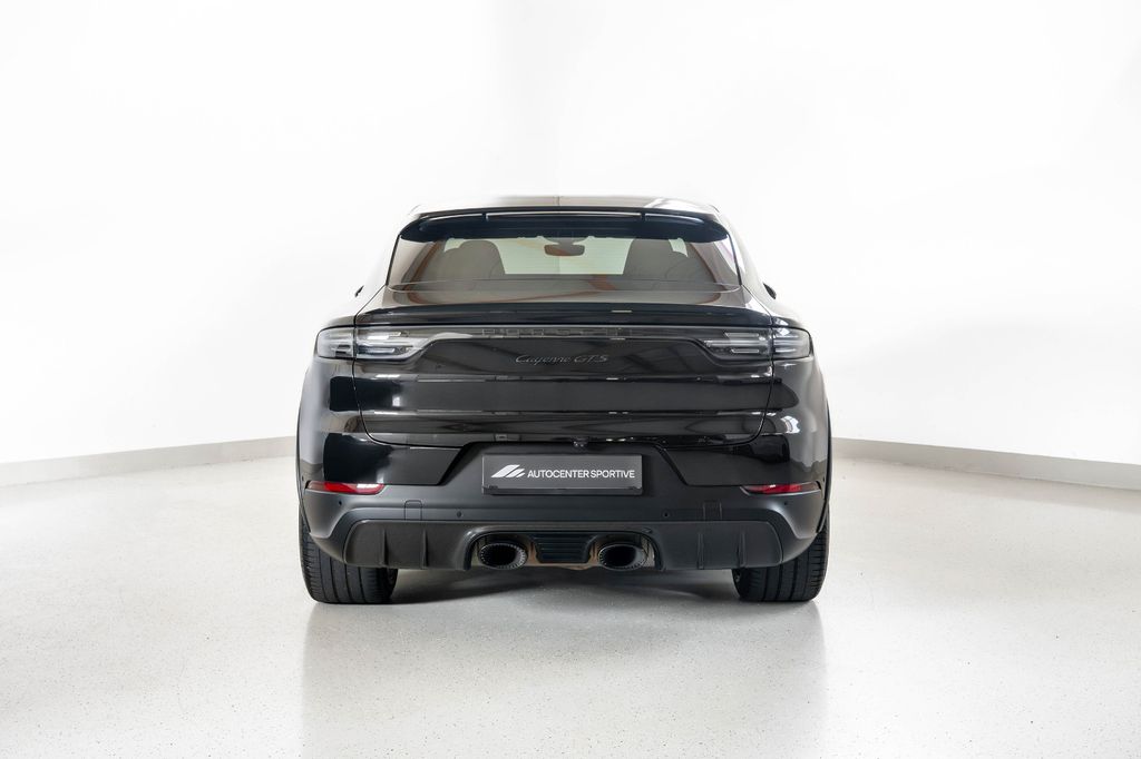Porsche Cayenne 2022