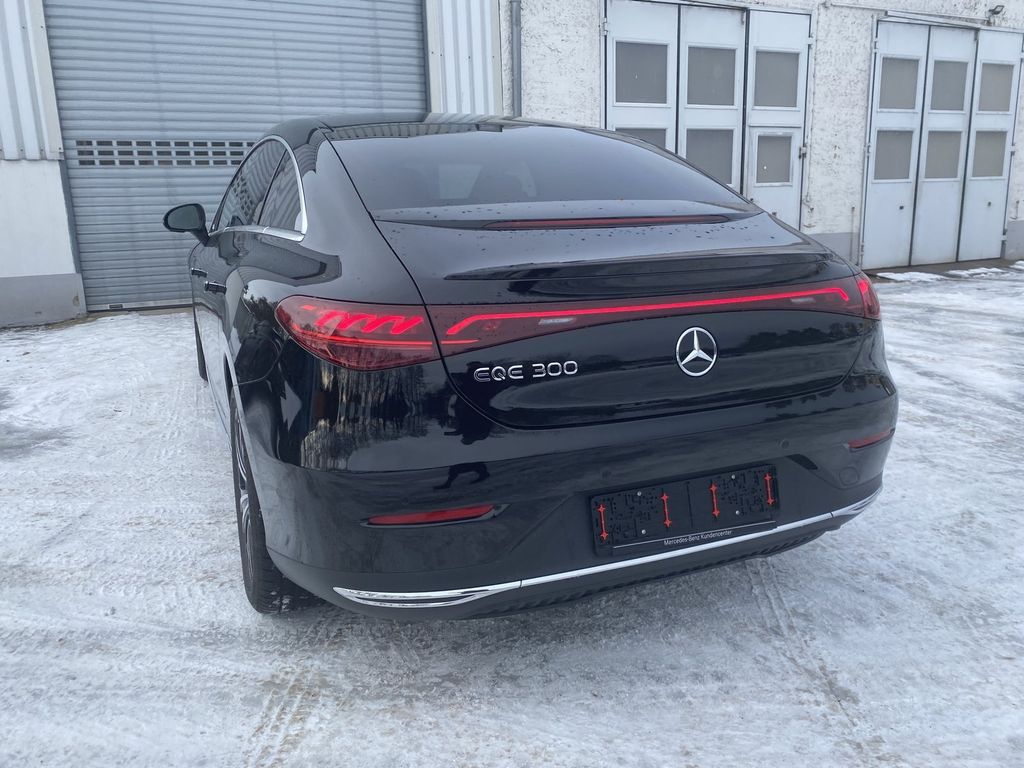 Mercedes-Benz EQE 2024