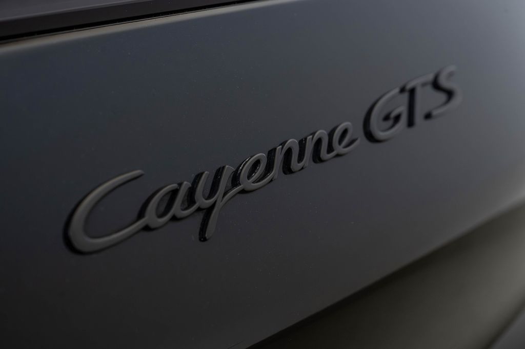 Porsche Cayenne 2022