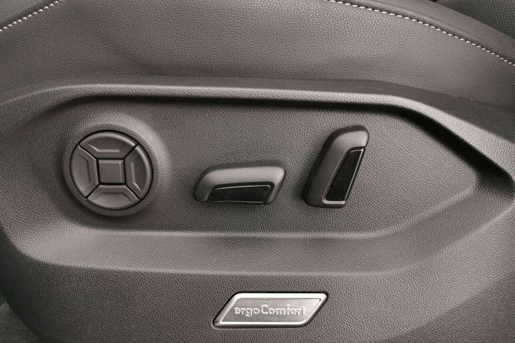 Volkswagen Touareg 2025