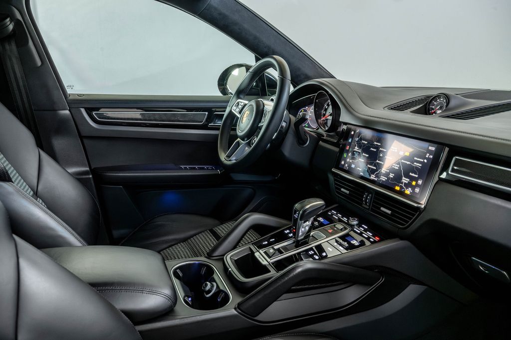 Porsche Cayenne 2022