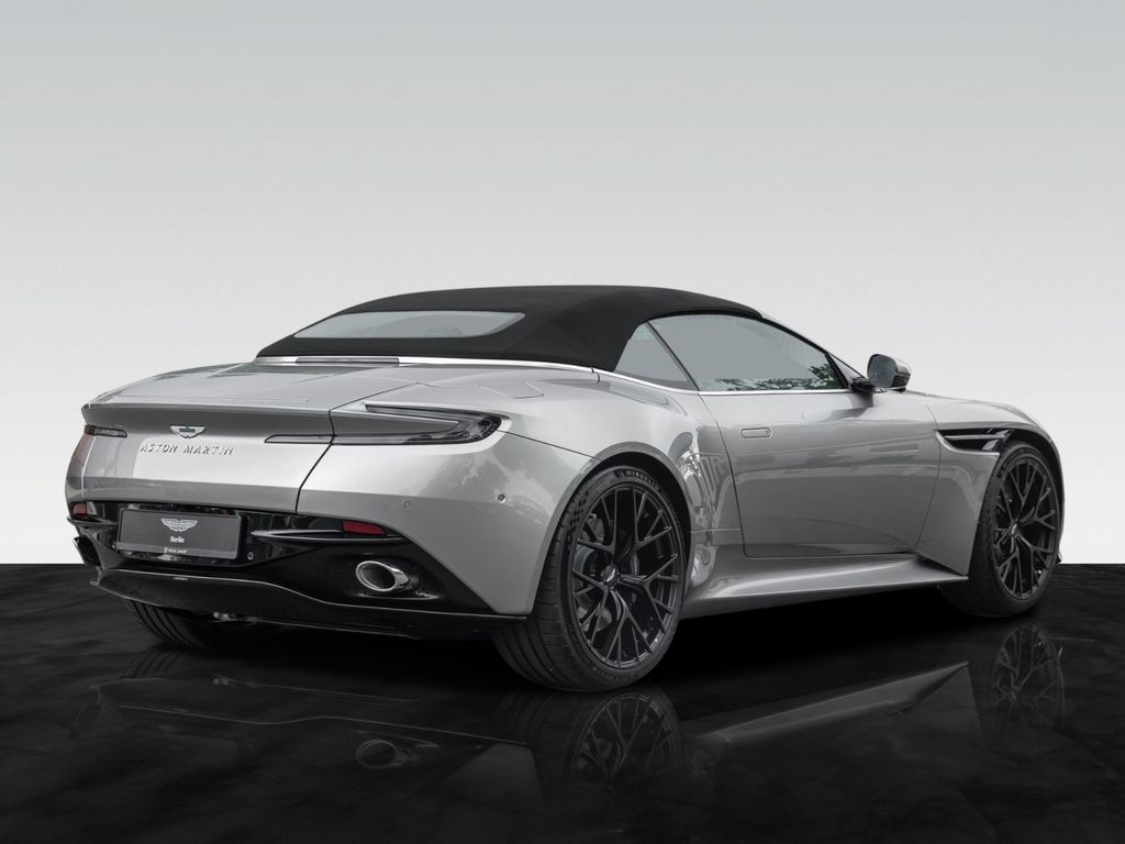 Aston Martin DB12