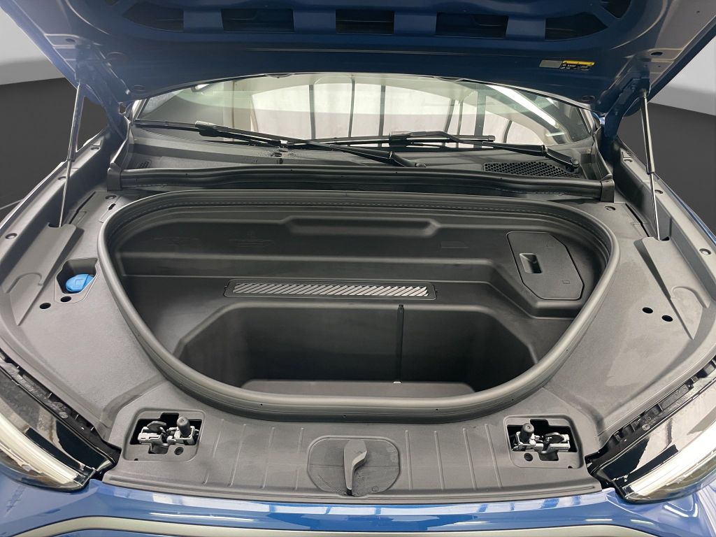 Audi Q6 e-tron 2025