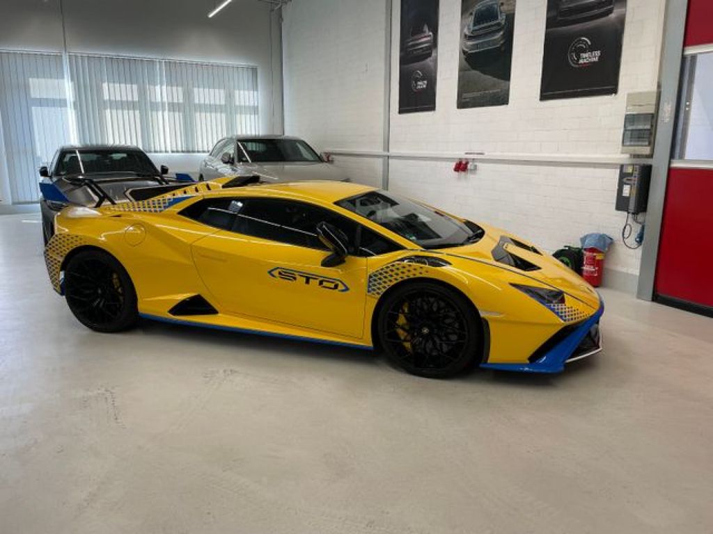 Lamborghini Other 2022