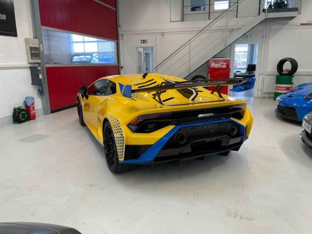 Lamborghini Other 2022