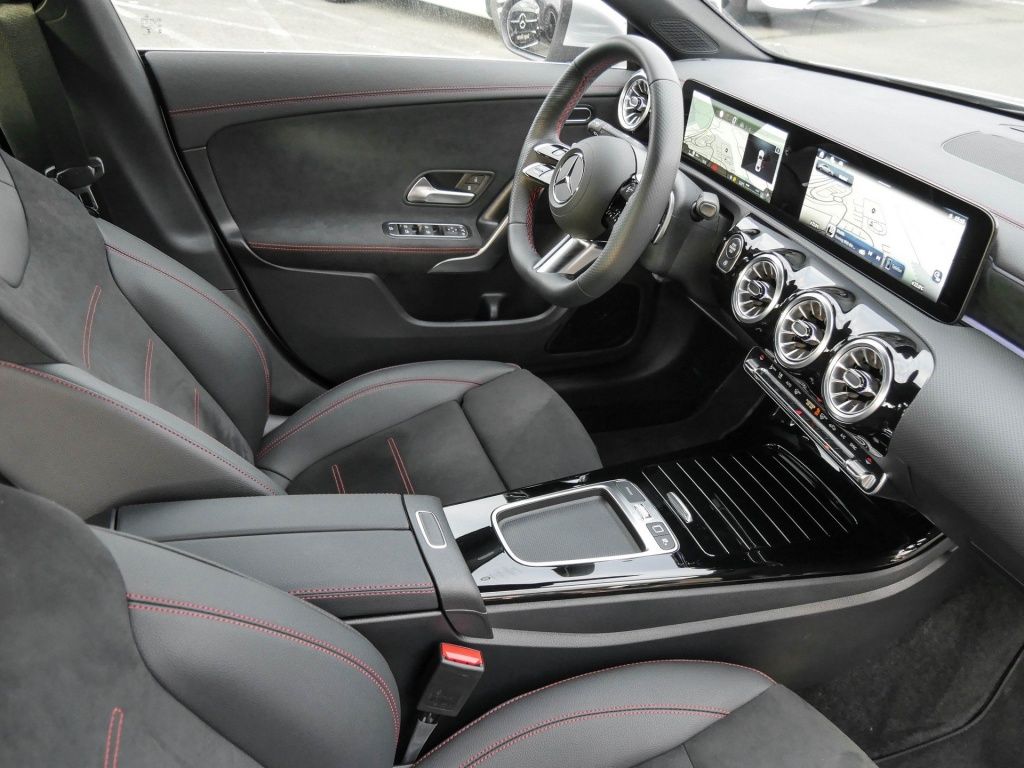 Mercedes-Benz CLA 250 2024