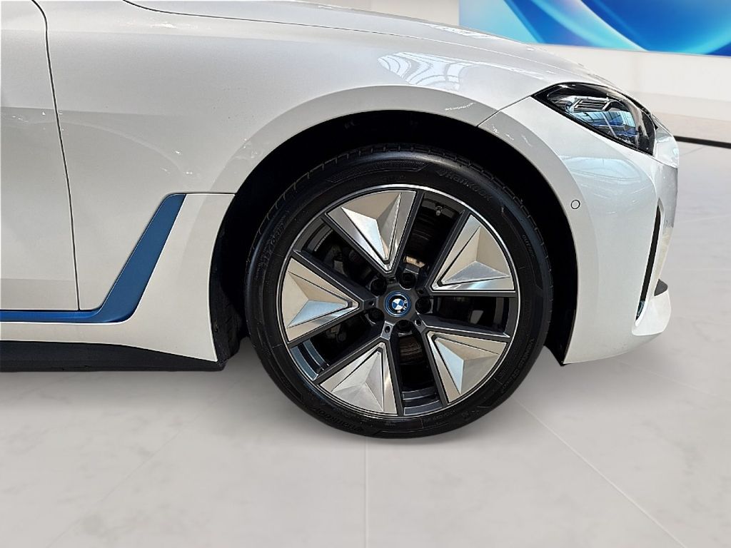 BMW i4 2022