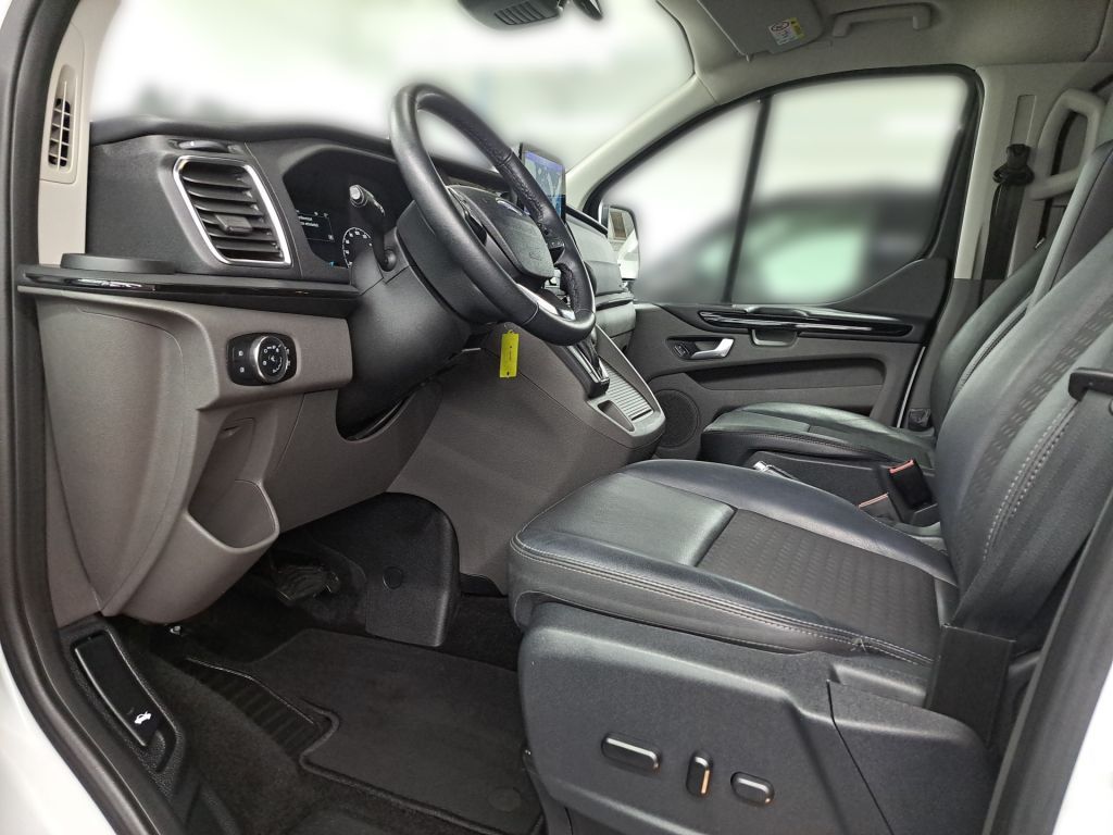 Ford Tourneo Custom 2021