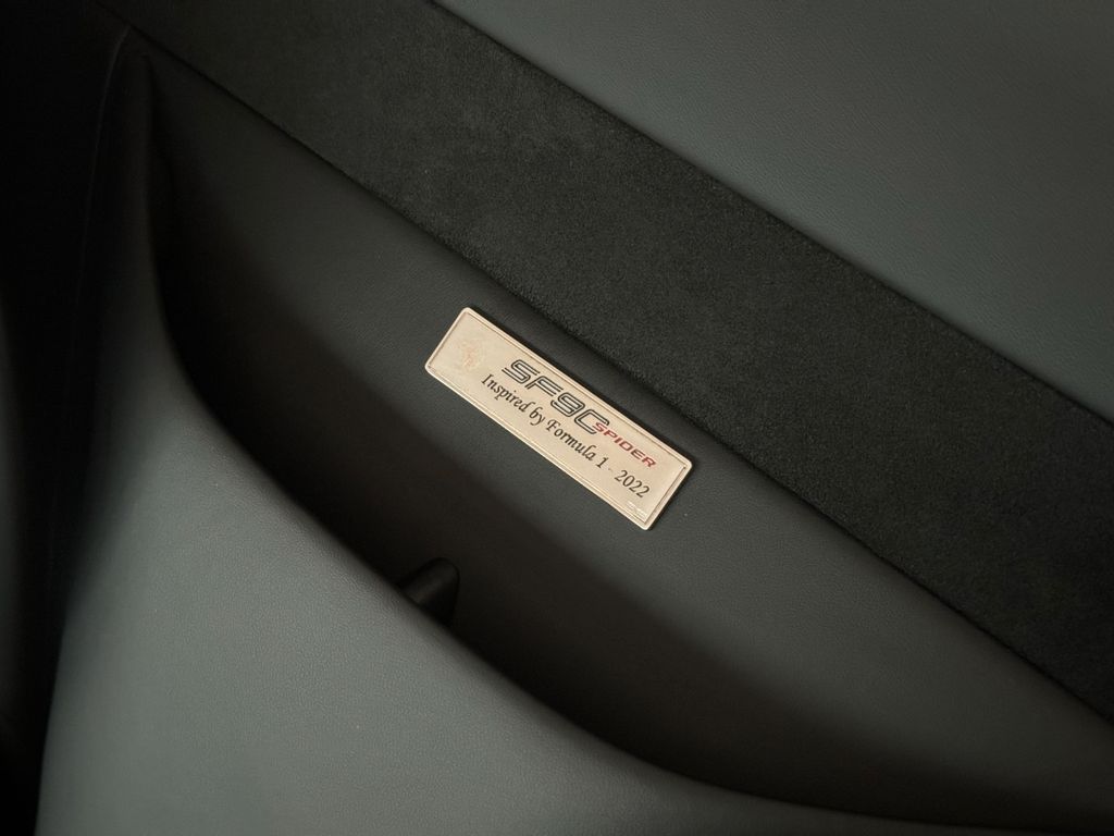 Ferrari SF90 2024