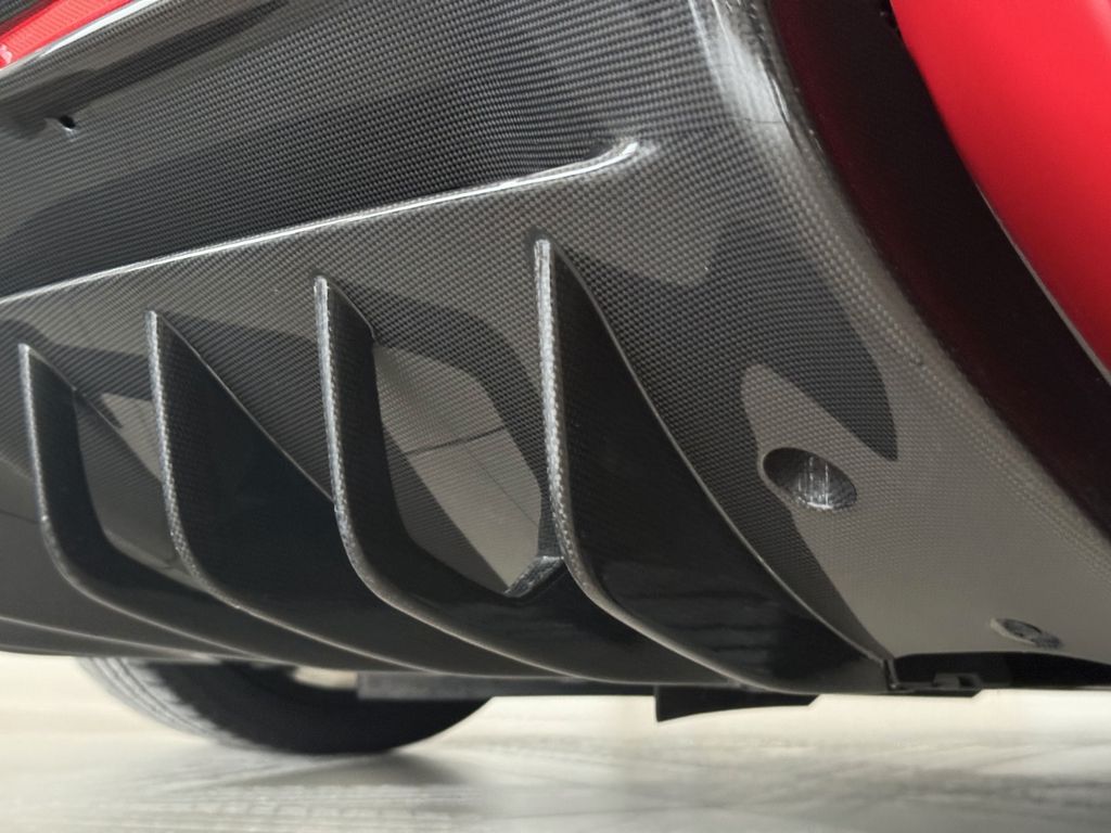 Ferrari SF90 2024