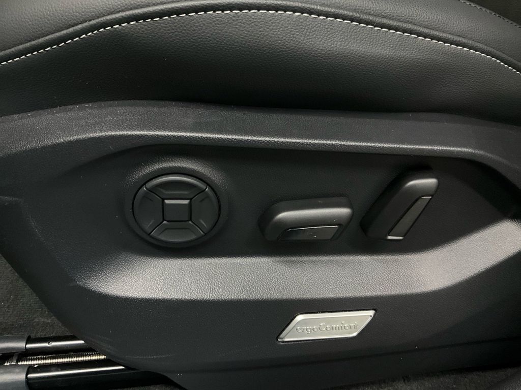 Volkswagen Touareg 2025