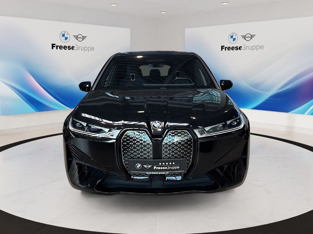 BMW iX 2022