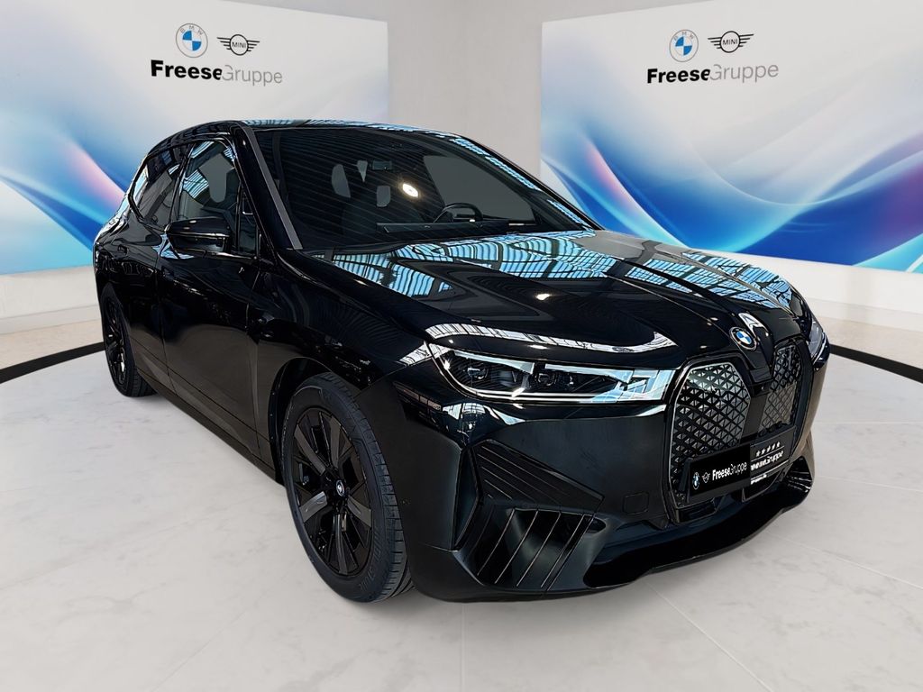 BMW iX 2022