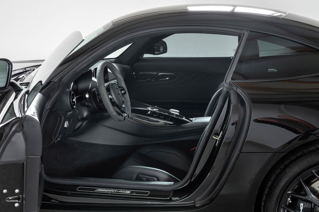 Mercedes-Benz AMG GT 2021