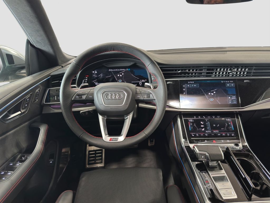 Audi RSQ8 2024