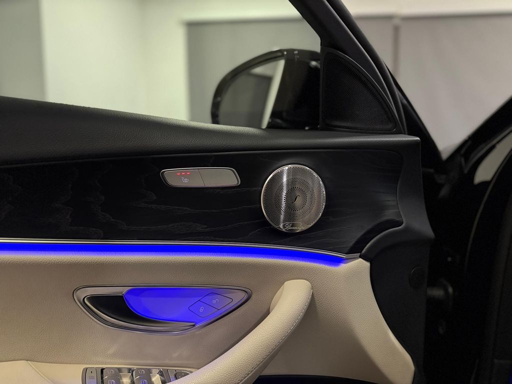 Mercedes-Benz E 220 2021