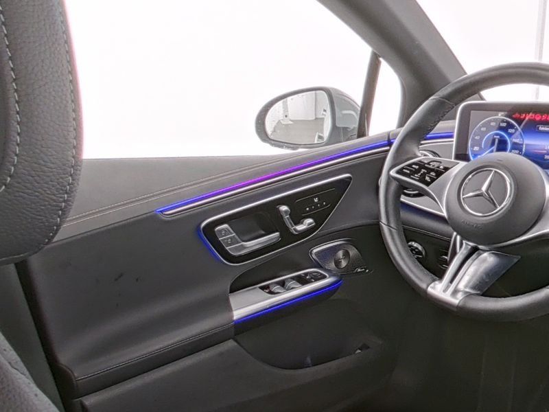 Mercedes-Benz EQE 2024