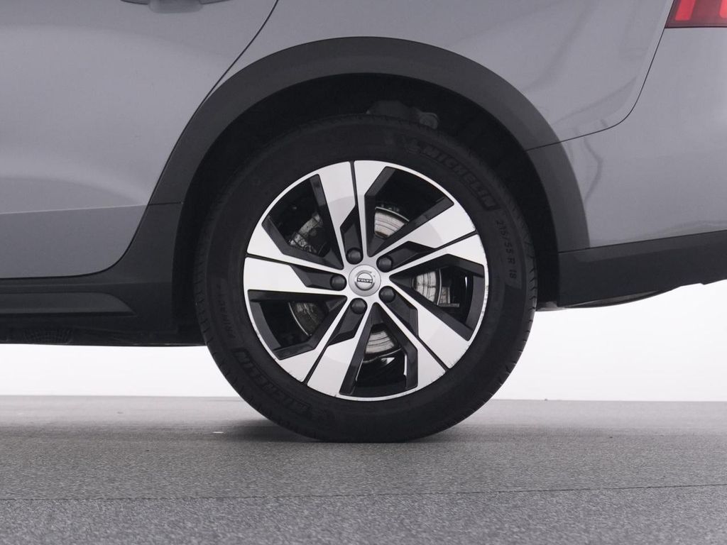 Volvo V60 Cross Country 2023
