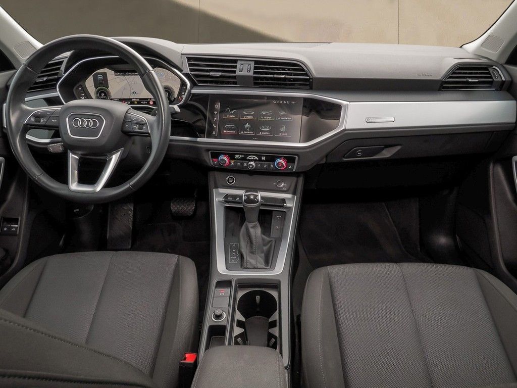 Audi Q3 2021