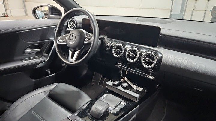 Mercedes-Benz CLA 220 2022
