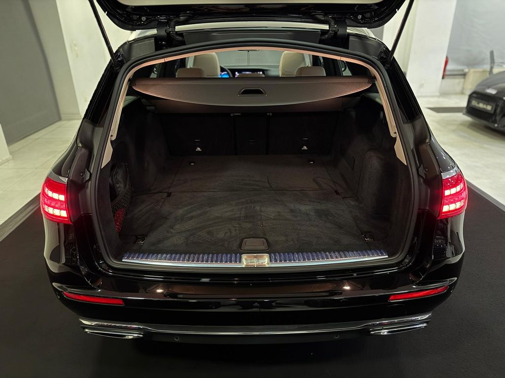 Mercedes-Benz E 220 2021