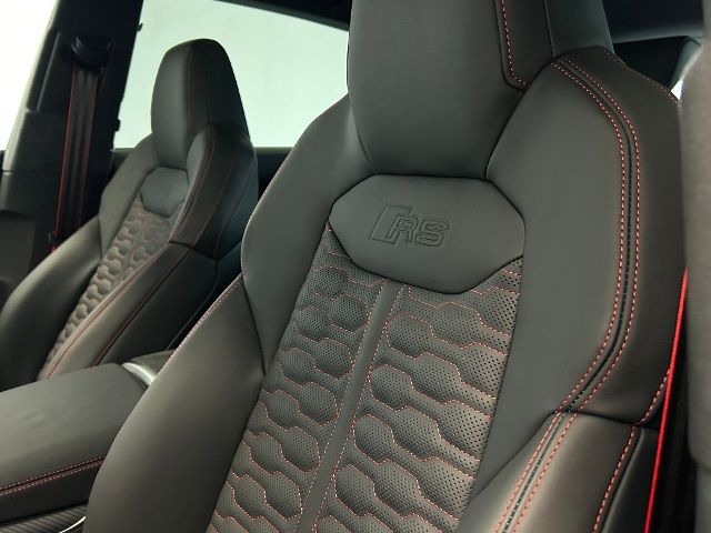 Audi RSQ8 2025