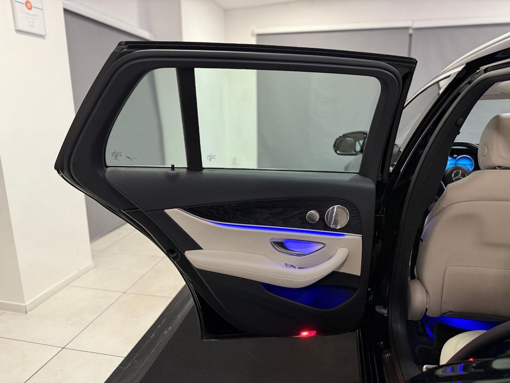 Mercedes-Benz E 220 2021