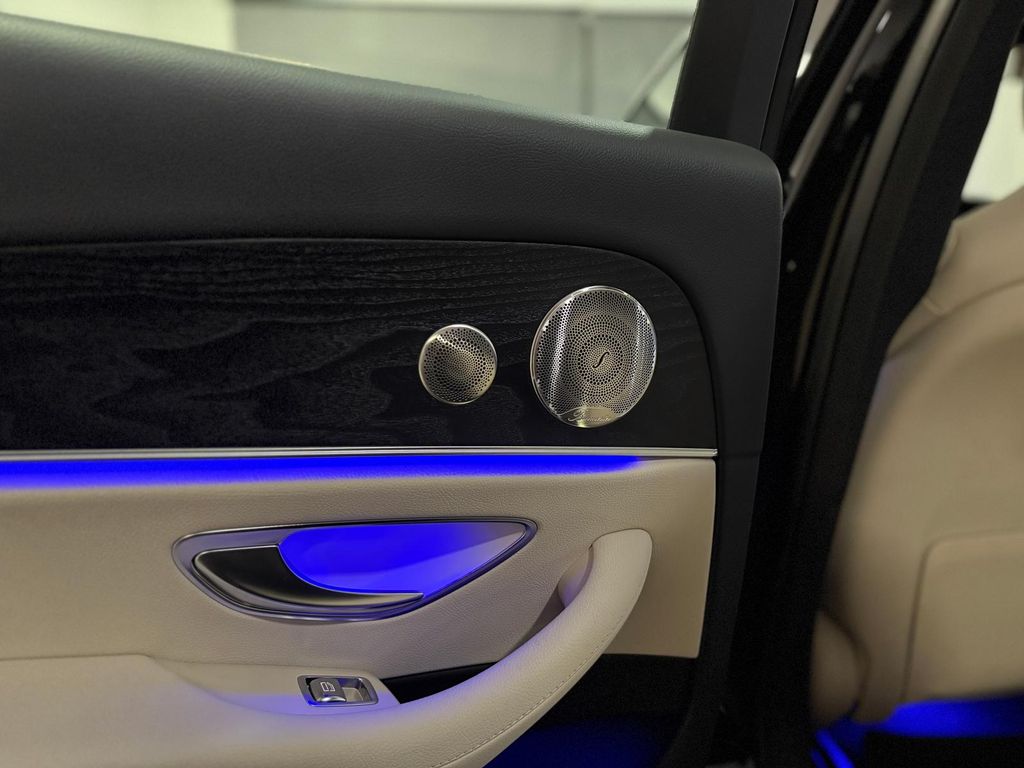 Mercedes-Benz E 220 2021