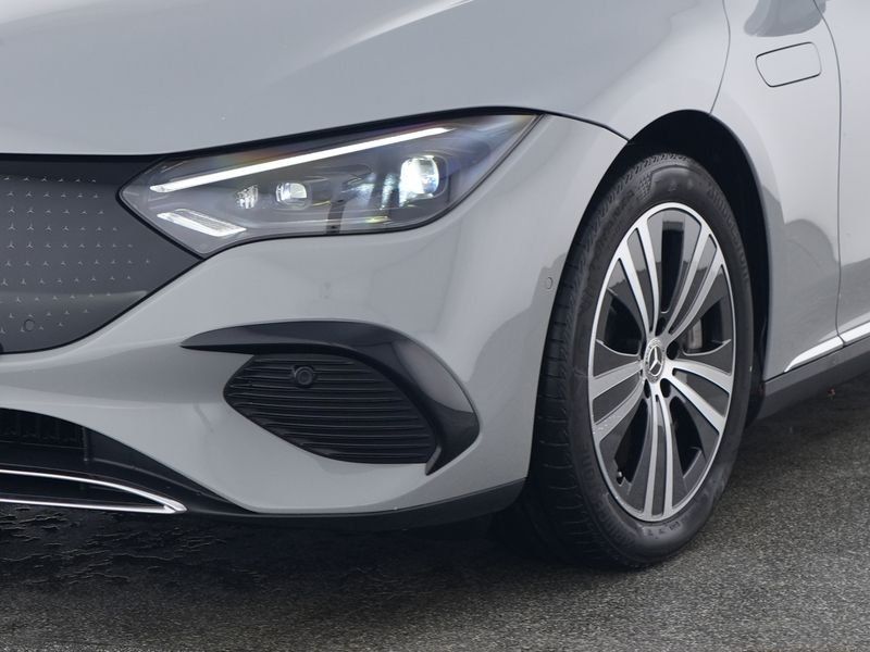 Mercedes-Benz EQE 2024