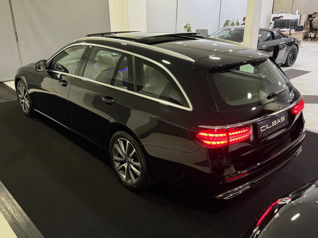 Mercedes-Benz E 220 2021