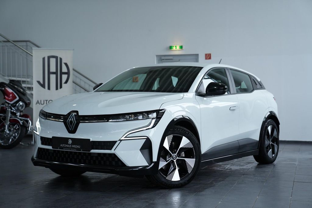 Renault Megane E-TECH 2022