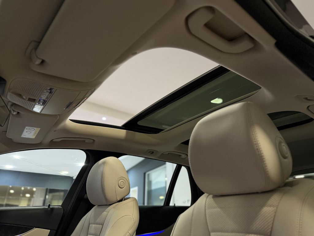 Mercedes-Benz E 220 2021