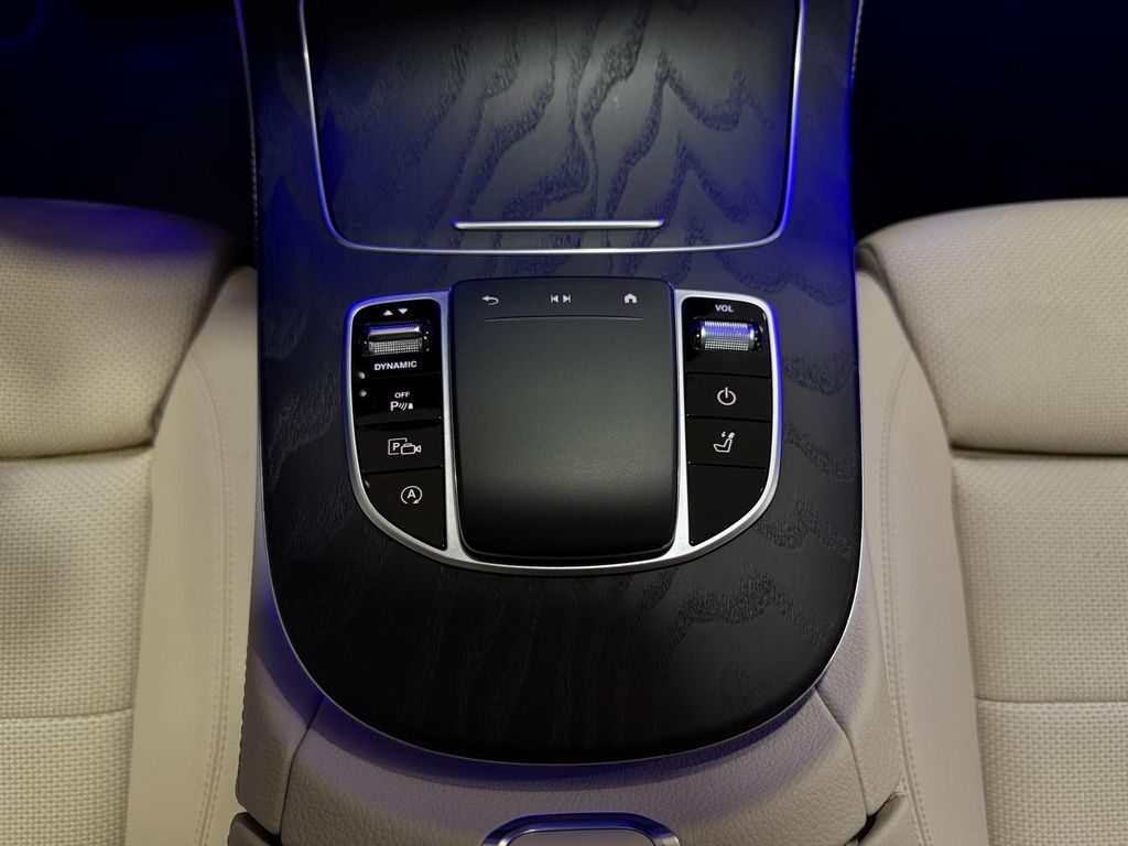 Mercedes-Benz E 220 2021