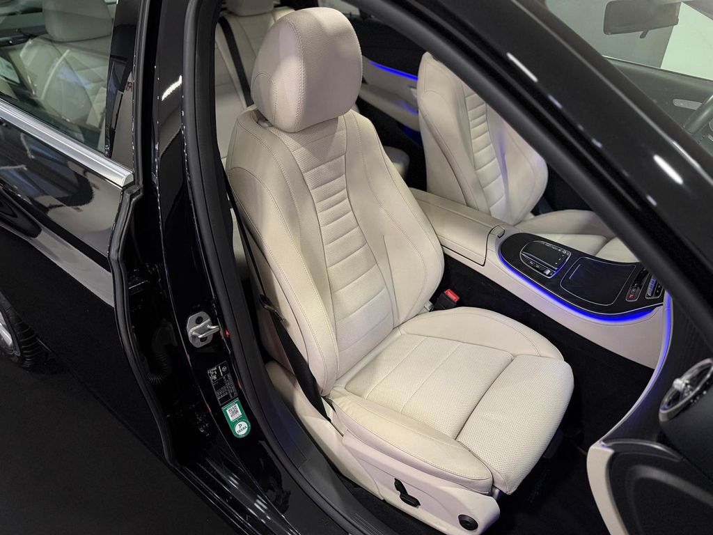 Mercedes-Benz E 220 2021