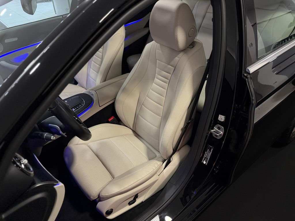 Mercedes-Benz E 220 2021