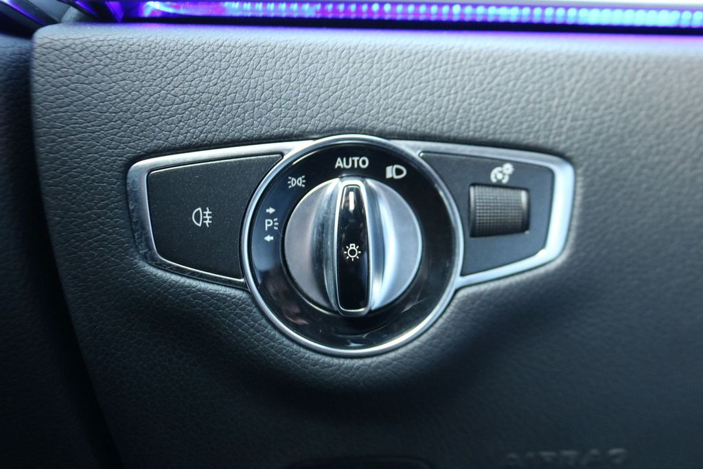 Mercedes-Benz E 200 2025